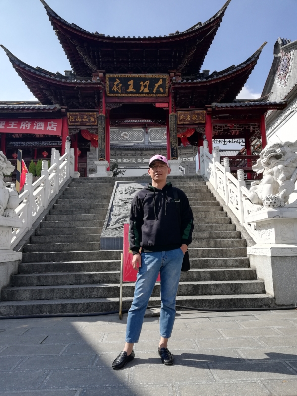 旧事离人的第一张照片--云南交友中心