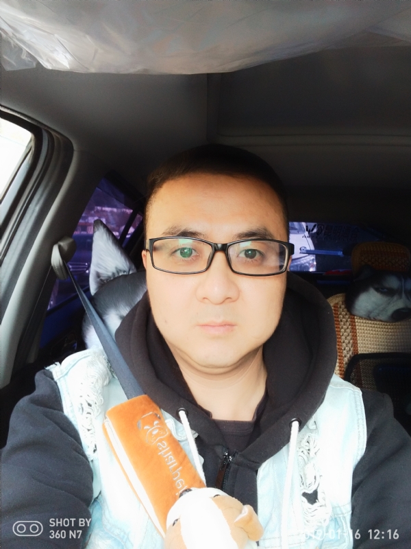 香烟最懂男人心的第一张照片--云南交友中心