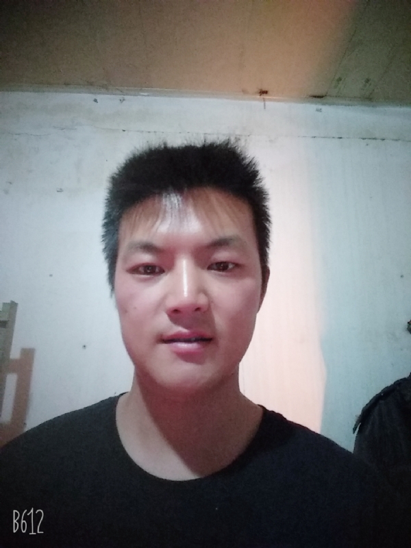 风轻云淡的第一张照片--云南交友中心