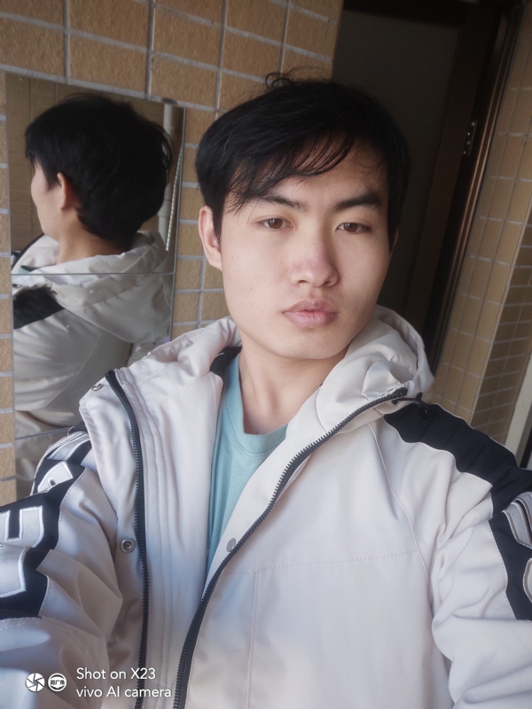 周敏的第一张照片--云南交友中心