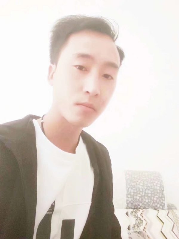 萧艺的第一张照片--云南交友中心
