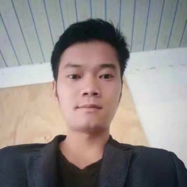 紫色的烟花的第一张照片--云南交友中心