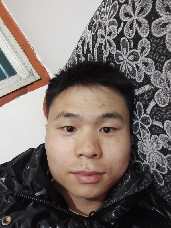 麒麟区幼儿园扛把子的第三张照片--云南交友中心